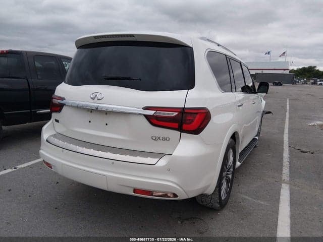 2018 INFINITI QX80 4