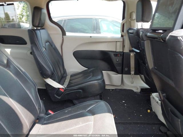 2019 CHRYSLER PACIFICA LIMITED 8