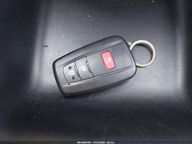 2017 TOYOTA PRIUS TWO 11