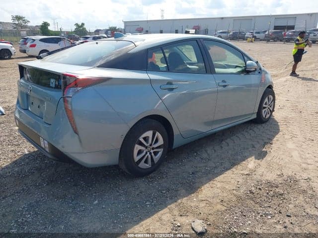 2017 TOYOTA PRIUS TWO 4