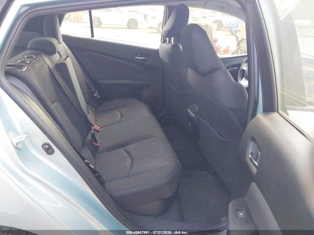 2017 TOYOTA PRIUS TWO 8