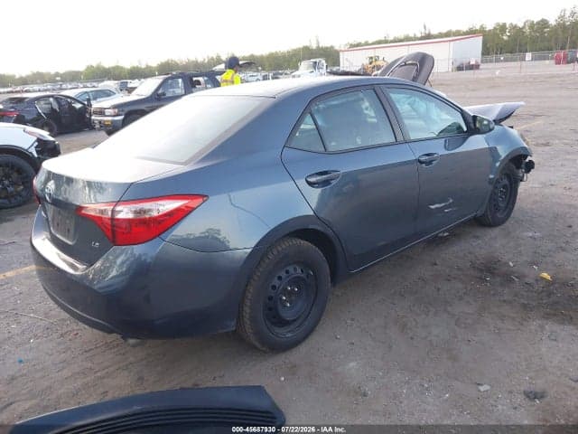 2017 TOYOTA COROLLA LE 4