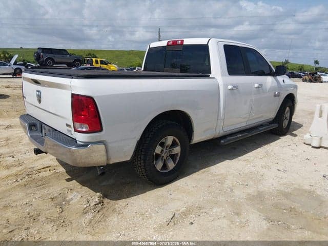 2017 RAM 1500 SLT 4X2 6'4 BOX 4