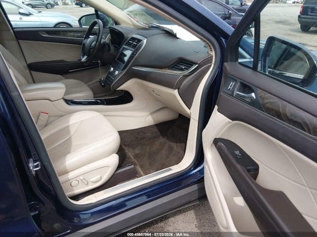 2017 LINCOLN MKC RESERVE 5