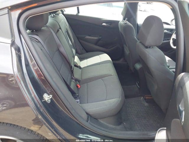 2017 CHEVROLET CRUZE LT AUTO 8