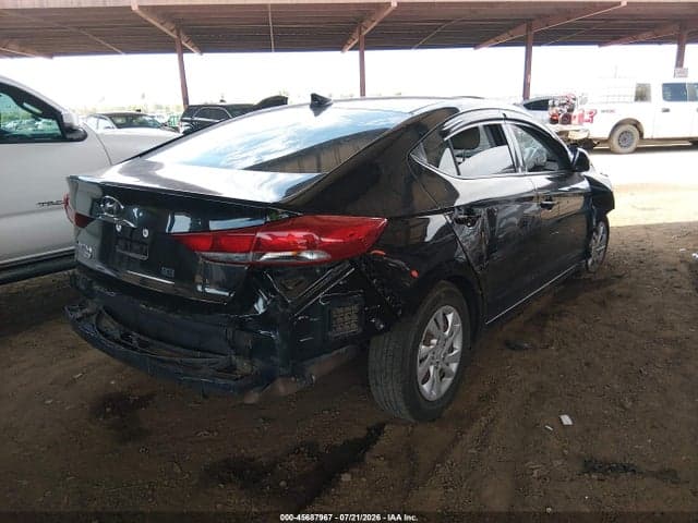 2017 HYUNDAI ELANTRA SE 4