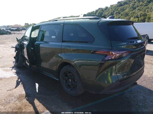 2025 TOYOTA SIENNA WOODLAND EDITION 3