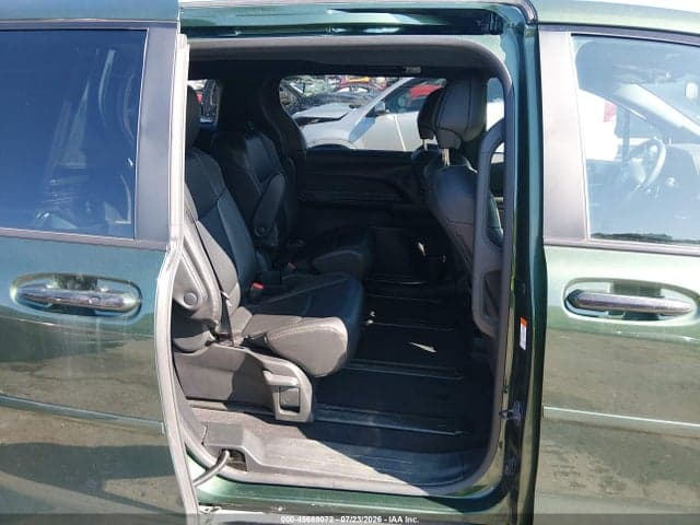2025 TOYOTA SIENNA WOODLAND EDITION 8