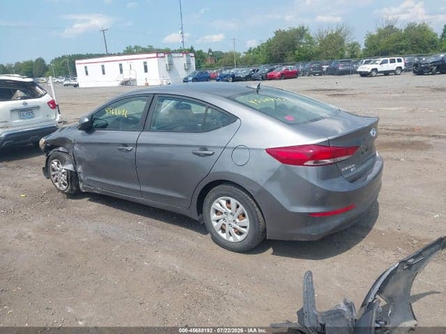 2018 HYUNDAI ELANTRA SE 3