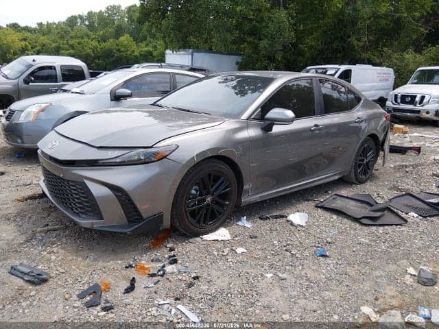 2025 TOYOTA CAMRY SE 2