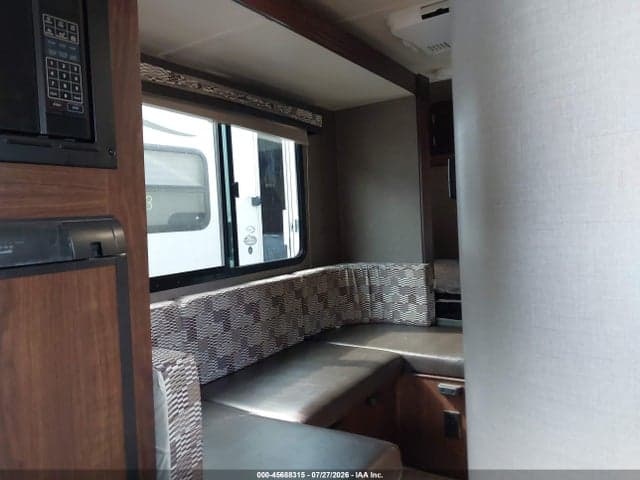 2017 PALOMINO OTHER 5
