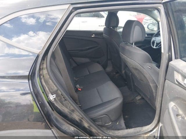 2018 HYUNDAI TUCSON SE 8