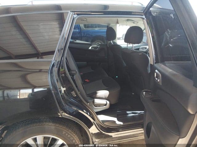 2017 NISSAN PATHFINDER S 8