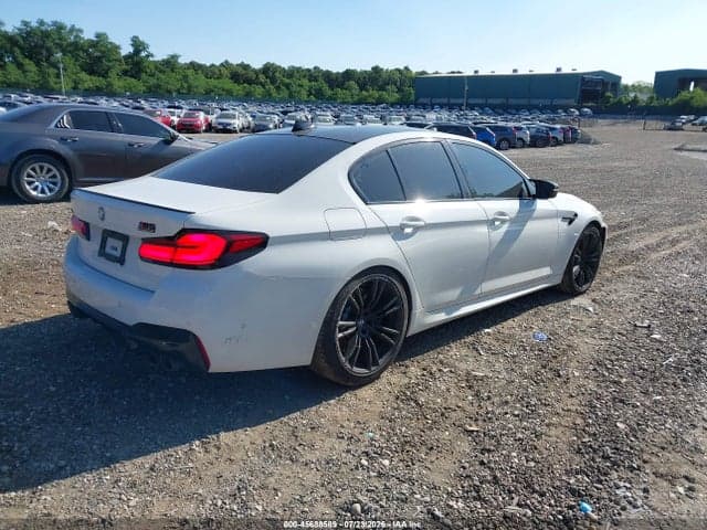 2021 BMW M5 4