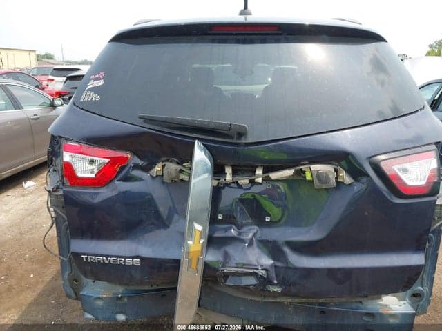 2017 CHEVROLET TRAVERSE LS 6