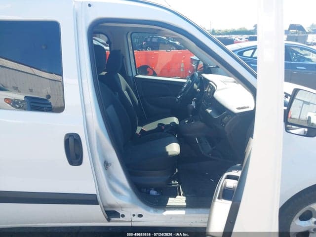 2018 RAM PROMASTER CITY SLT 5