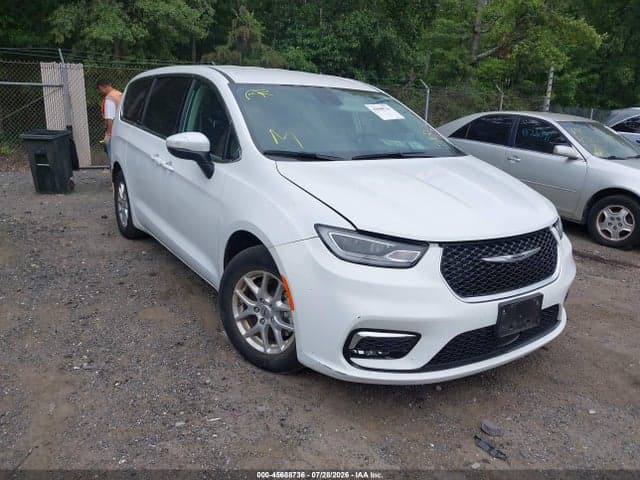 2023 CHRYSLER PACIFICA TOURING L - 1