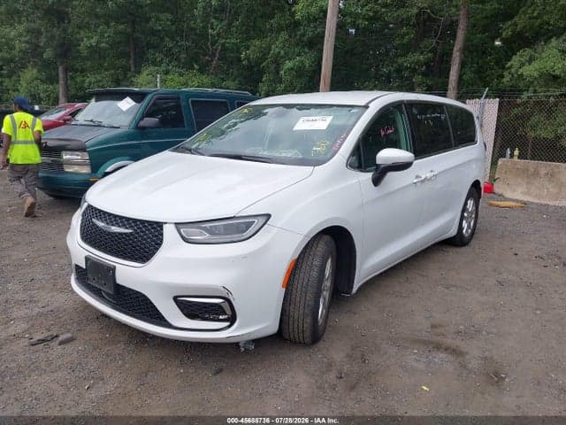 2023 CHRYSLER PACIFICA TOURING L 2
