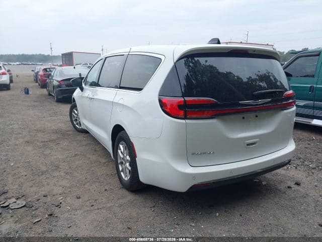 2023 CHRYSLER PACIFICA TOURING L 3