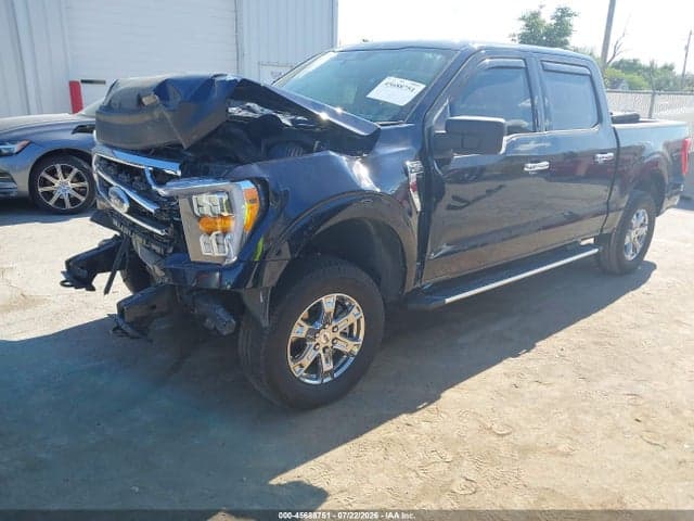2023 FORD F-150 XLT 2