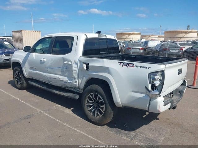 2022 TOYOTA TACOMA SR5 V6 3