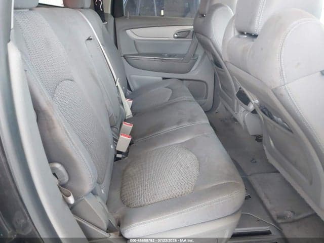 2017 CHEVROLET TRAVERSE LS 8