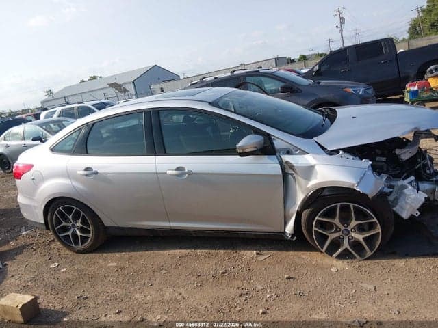 2017 FORD FOCUS SEL 14