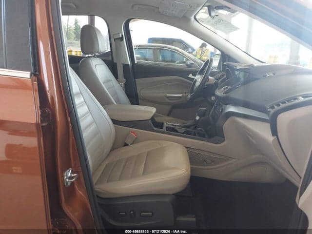 2017 FORD ESCAPE SE 5