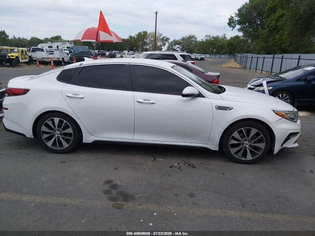2019 KIA OPTIMA S 13