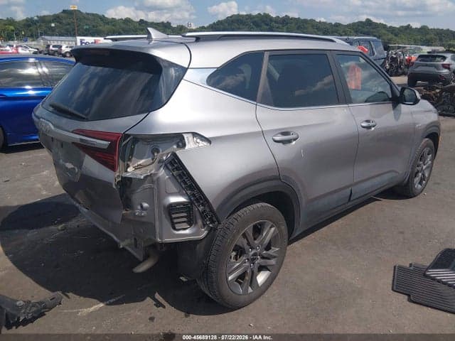 2022 KIA SELTOS S 4