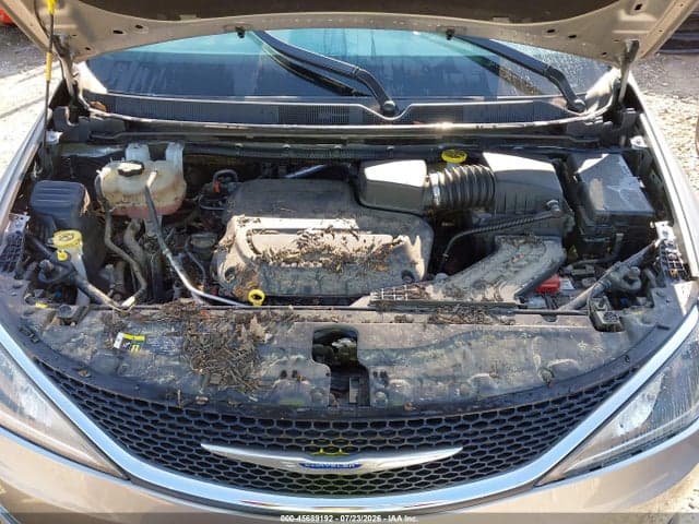 2020 CHRYSLER PACIFICA LIMITED 10