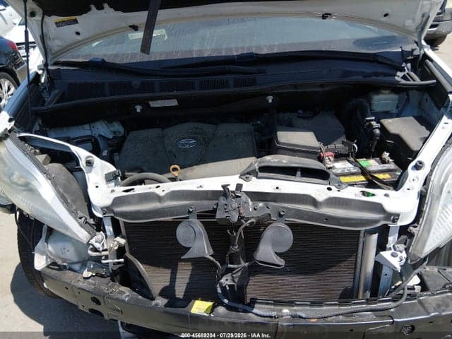 2017 TOYOTA SIENNA XLE 8 PASSENGER 10