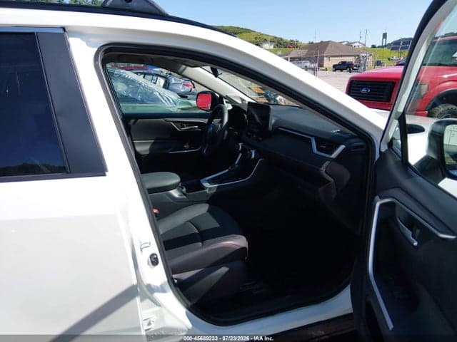 2025 TOYOTA RAV4 XLE PREMIUM 5