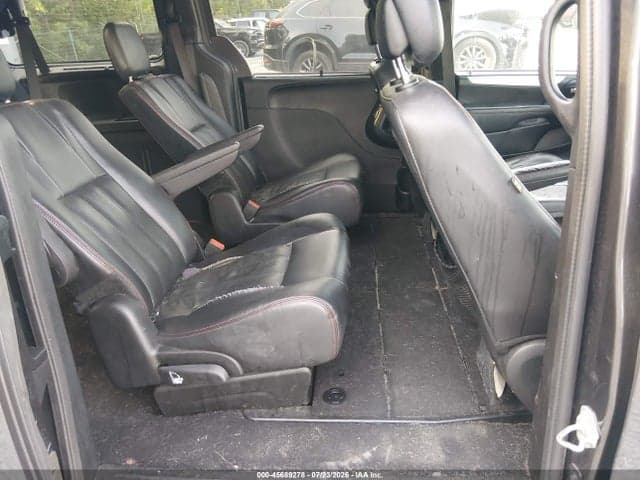 2017 DODGE GRAND CARAVAN GT 8