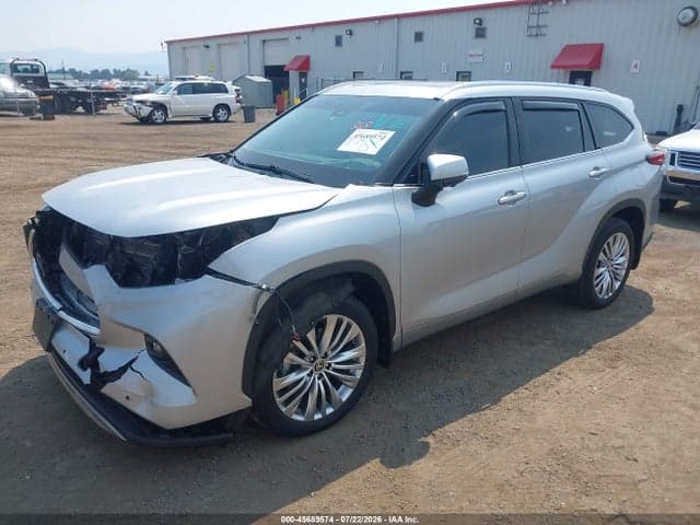 2023 TOYOTA HIGHLANDER PLATINUM 2