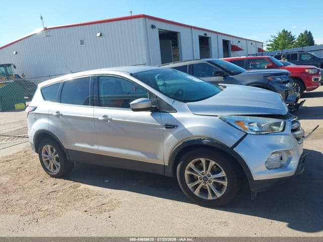2017 FORD ESCAPE SE 14