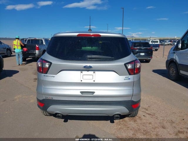 2017 FORD ESCAPE SE 17