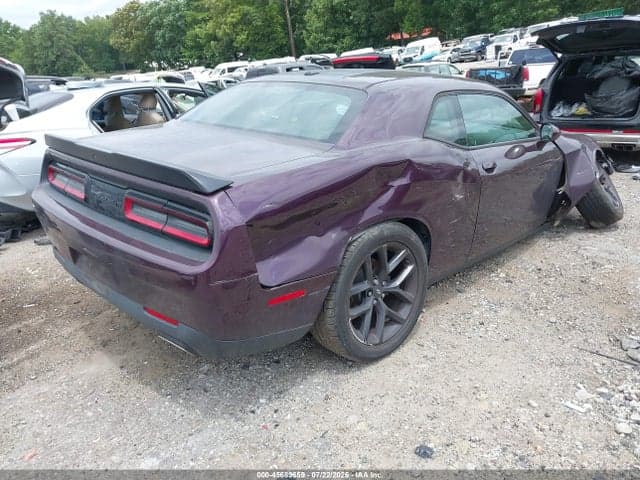2021 DODGE CHALLENGER SXT 1
