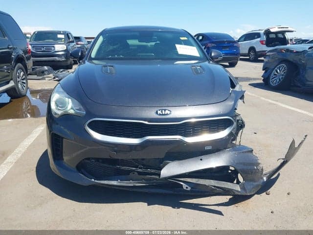 2019 KIA STINGER 13
