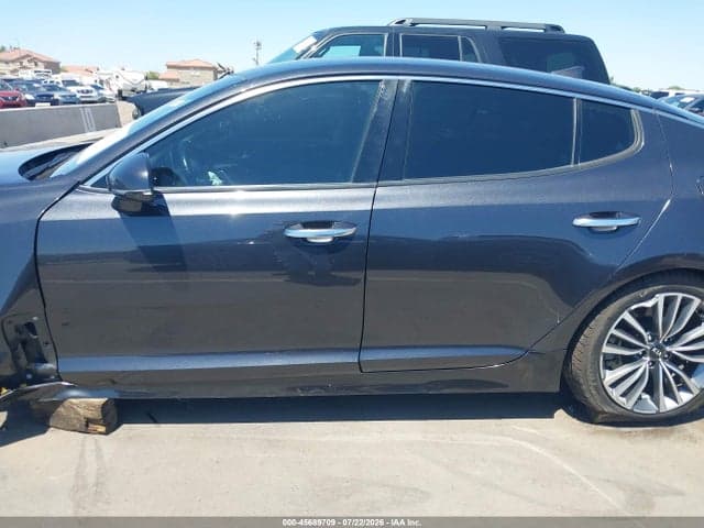 2019 KIA STINGER 15