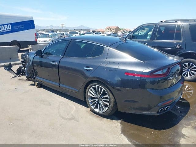 2019 KIA STINGER 3