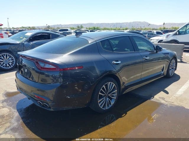 2019 KIA STINGER 4