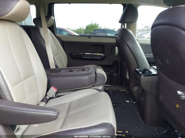 2017 KIA SEDONA SX LUXURY 8