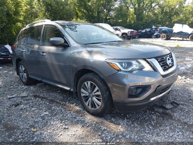 2017 NISSAN PATHFINDER S 1