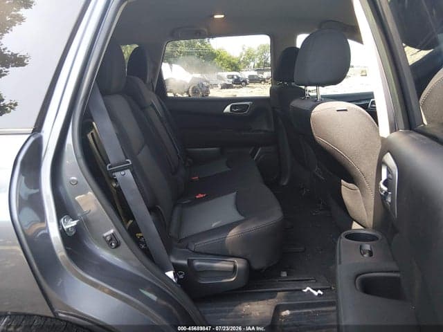 2017 NISSAN PATHFINDER S 8