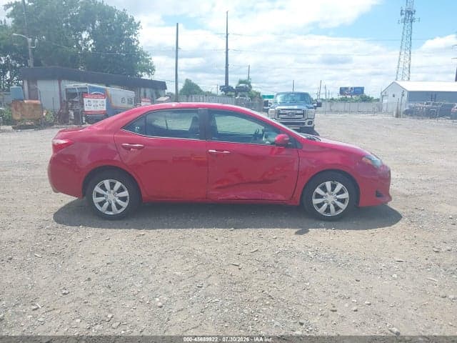 2018 TOYOTA COROLLA LE 13