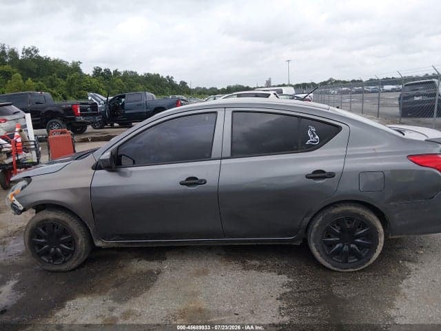 2017 NISSAN VERSA 1.6 S+ 15