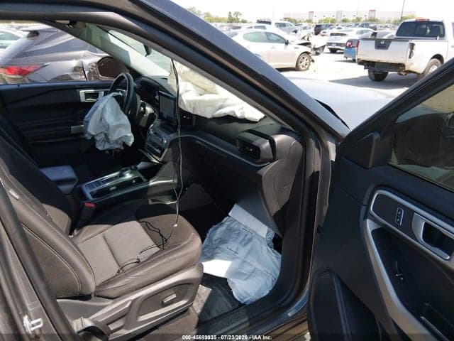 2023 FORD EXPLORER XLT 5