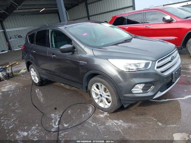 2019 FORD ESCAPE SE 1