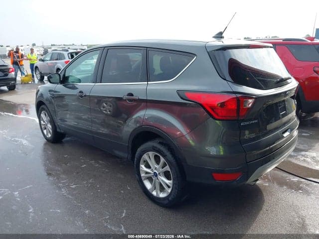 2019 FORD ESCAPE SE 3